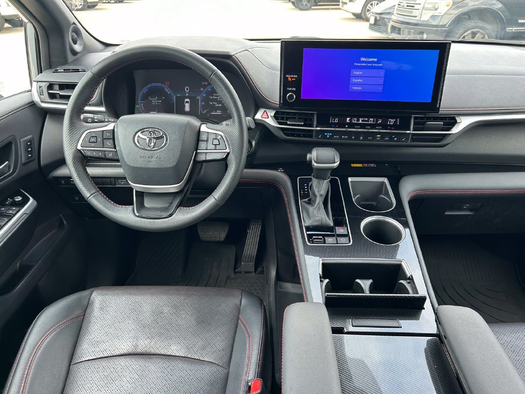 Certified 2025 Toyota Sienna XSE w/ XSE Premium Package AWD/4WD image 19