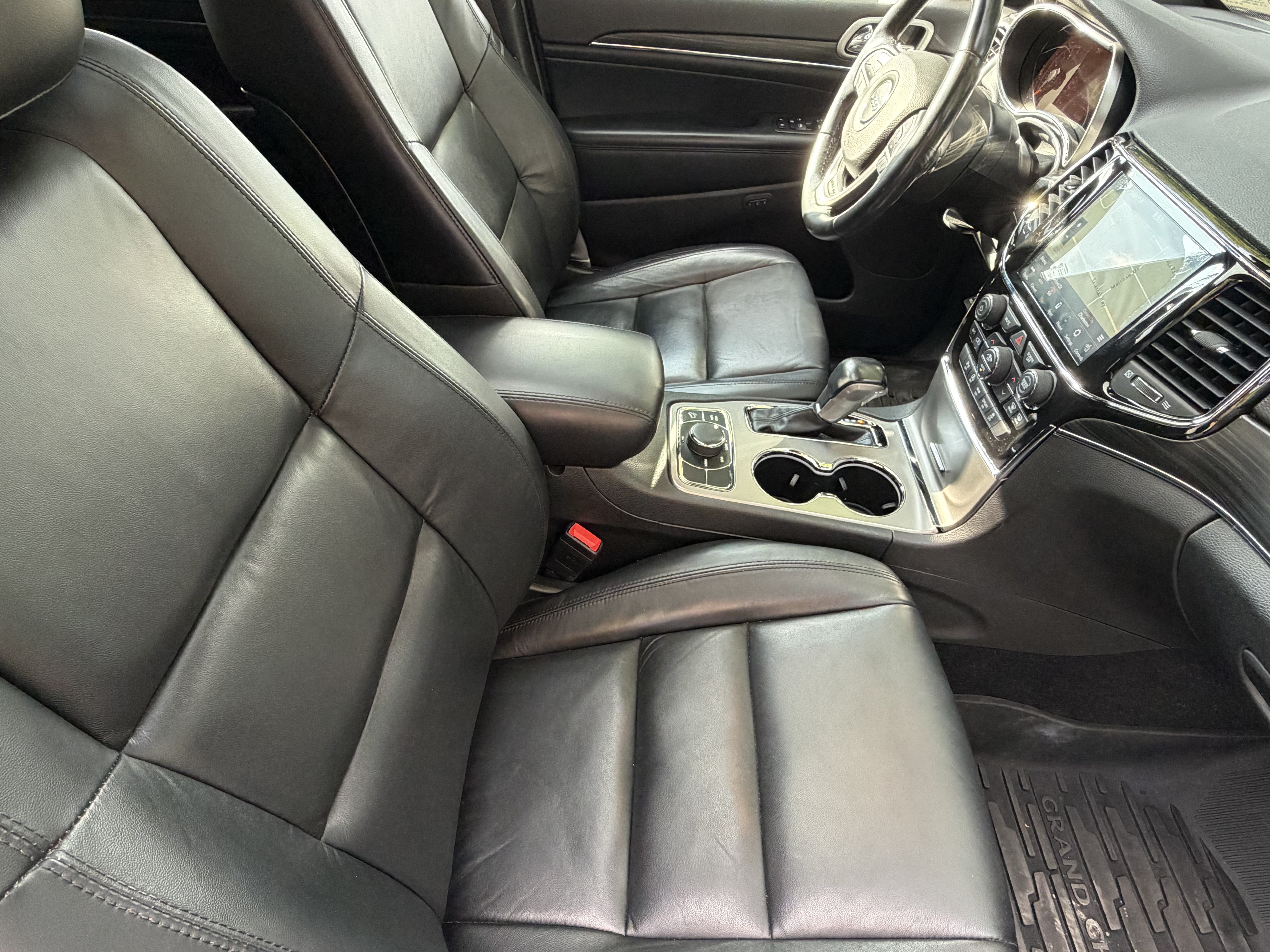 Used 2021 Jeep Grand Cherokee Limited w/ Premium Lighting Group AWD/4WD image 44