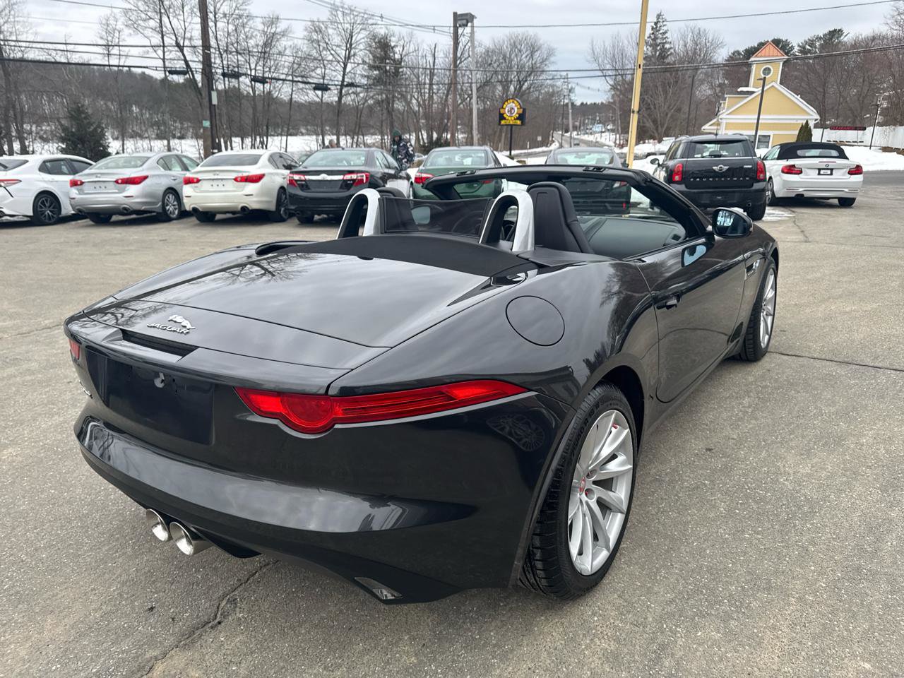 Used 2015 Jaguar F-TYPE Convertible image 8