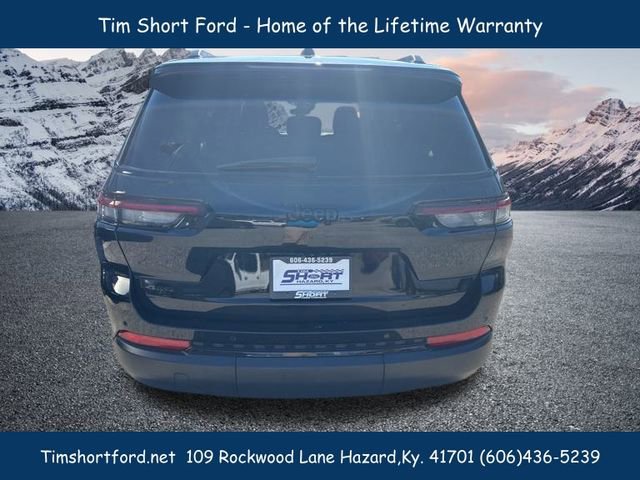 Used 2024 Jeep Grand Cherokee L Laredo image 5