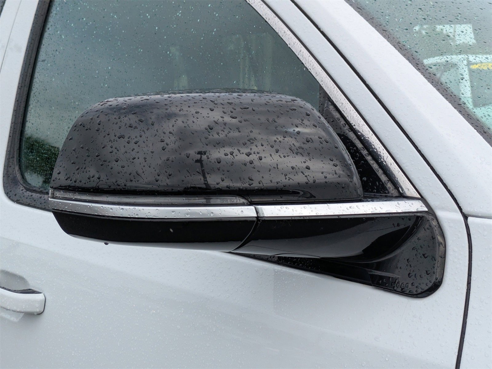 Used 2024 Jeep Wagoneer L Series III w/ Flexible Seating Group image 10