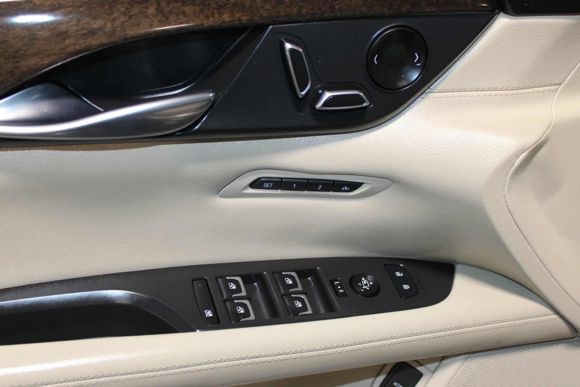 Used 2016 Cadillac CT6 RWD image 12