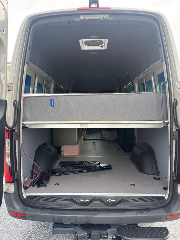 Used 2026 Mercedes-Benz Sprinter 2500 image 11