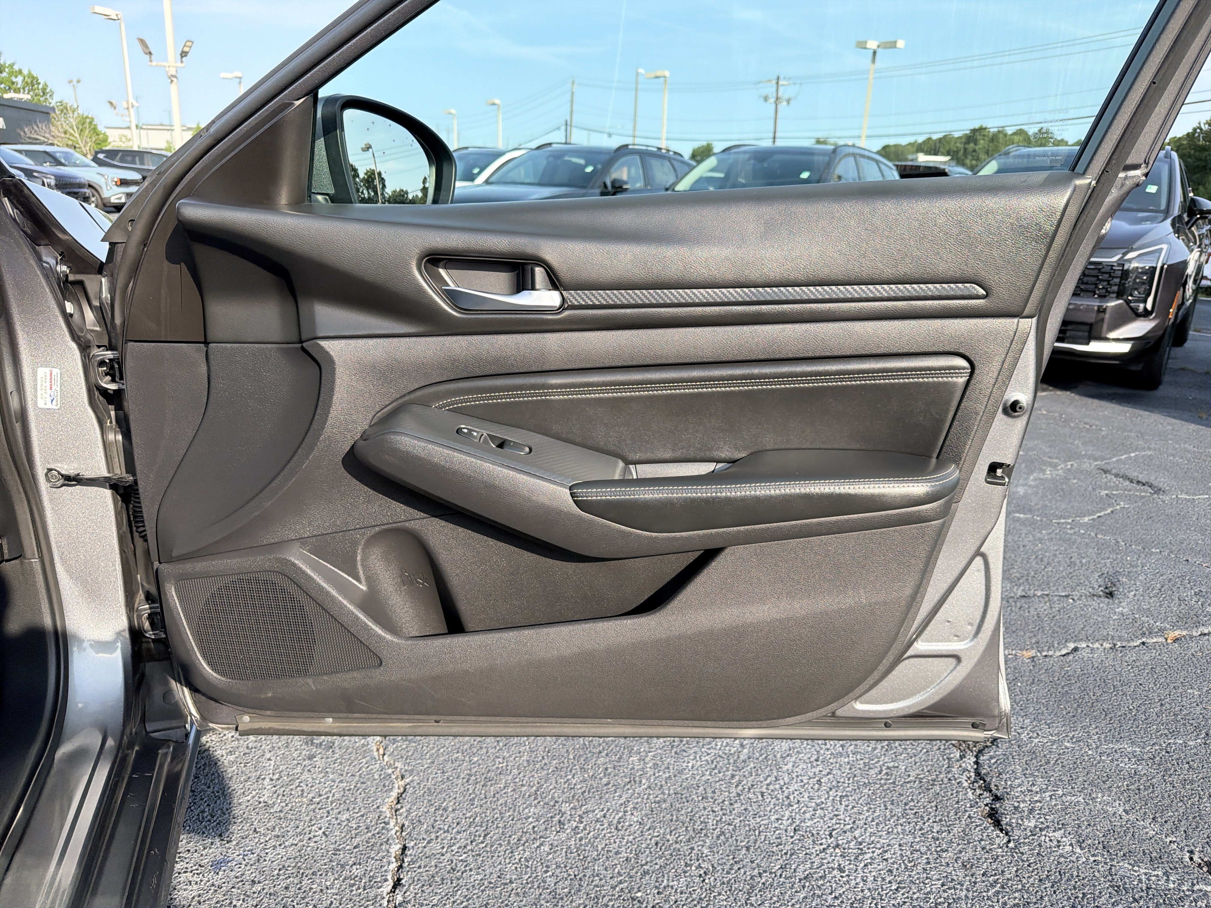 Used 2019 Nissan Altima 2.5 S FWD image 12