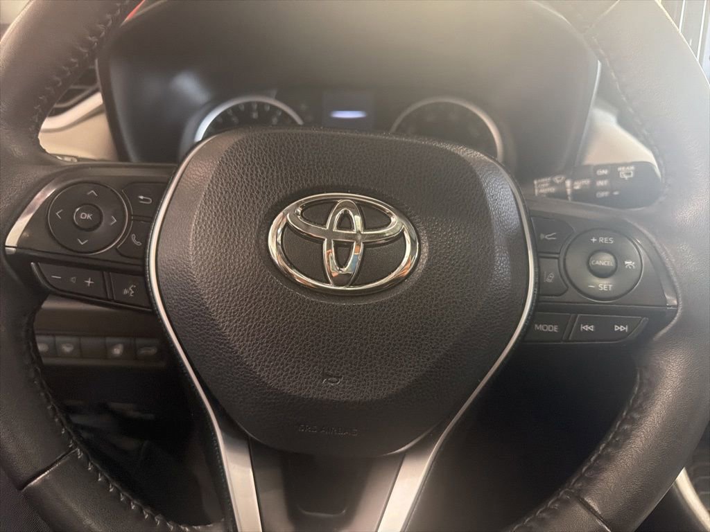 Used 2019 Toyota RAV4 XLE Premium w/ Cold Weather Package FWD image 3