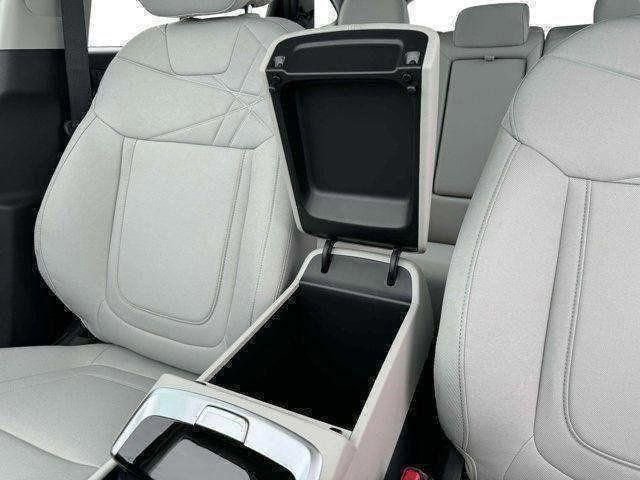 New 2025 Hyundai Tucson SE image 18