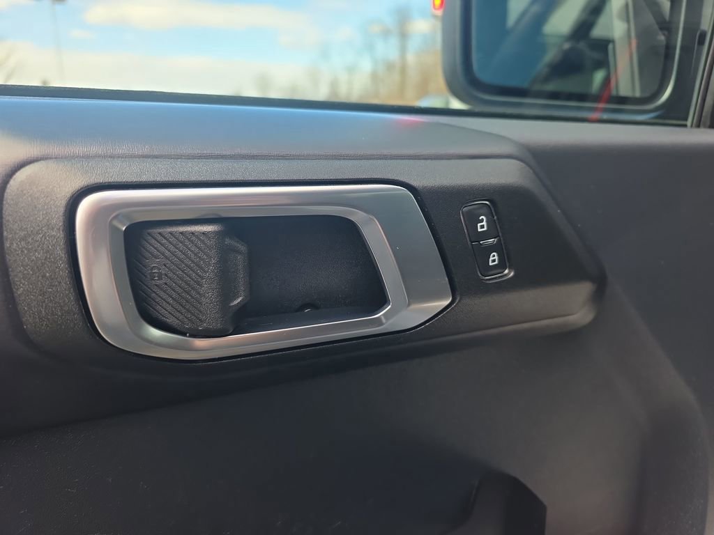 Used 2025 Ford Bronco Raptor image 21