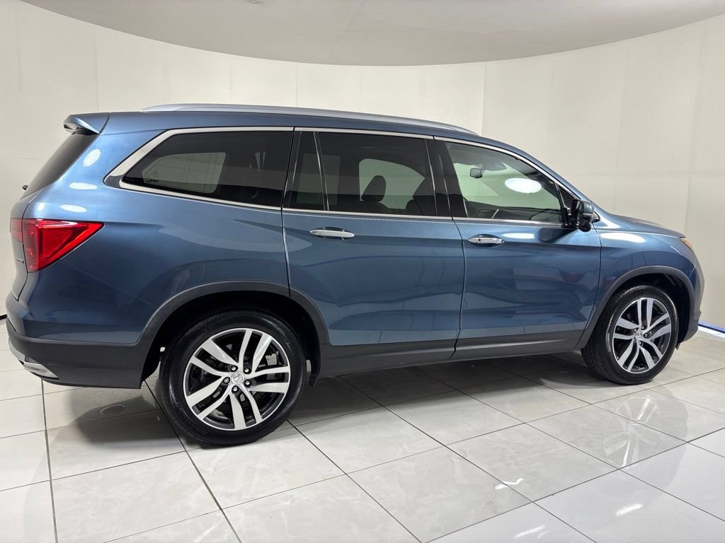 Used 2017 Honda Pilot Touring image 6