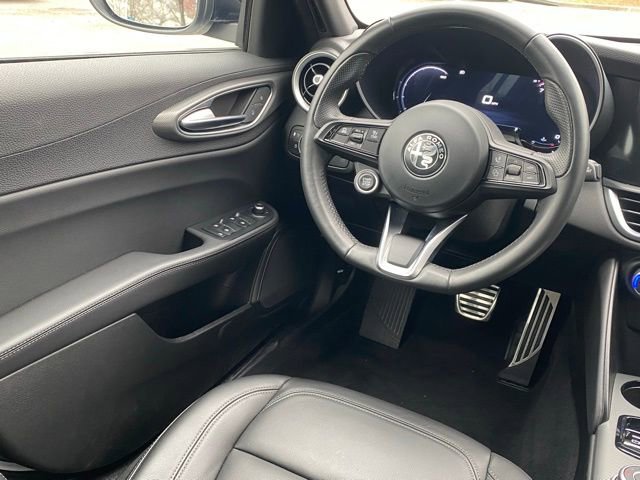 Used 2024 Alfa Romeo Giulia Ti image 44