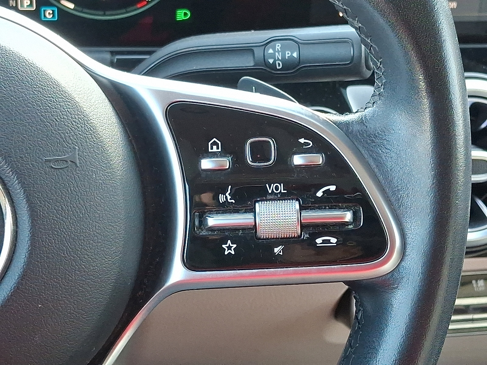 Certified 2021 Mercedes-Benz GLA 250 4MATIC image 22