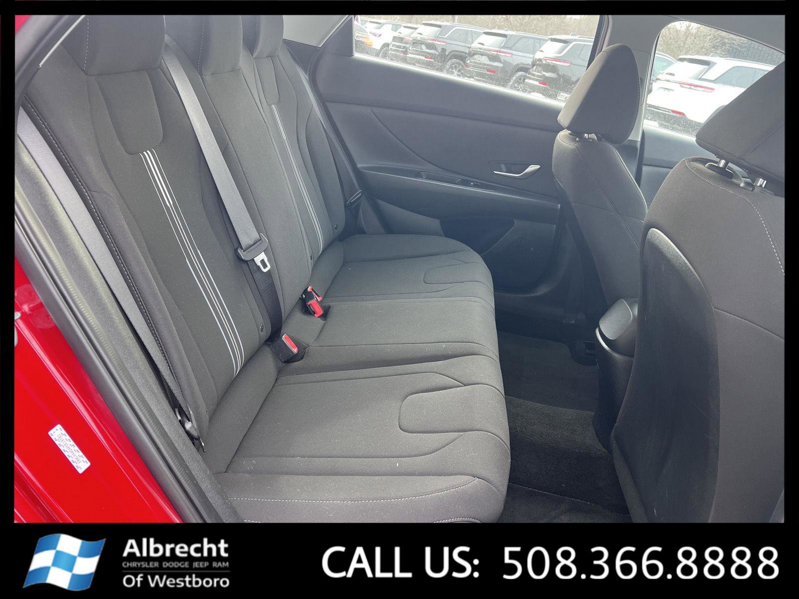 Used 2023 Hyundai Elantra SEL image 17