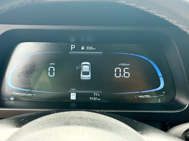 Certified 2025 Hyundai Elantra Sport FWD image 12