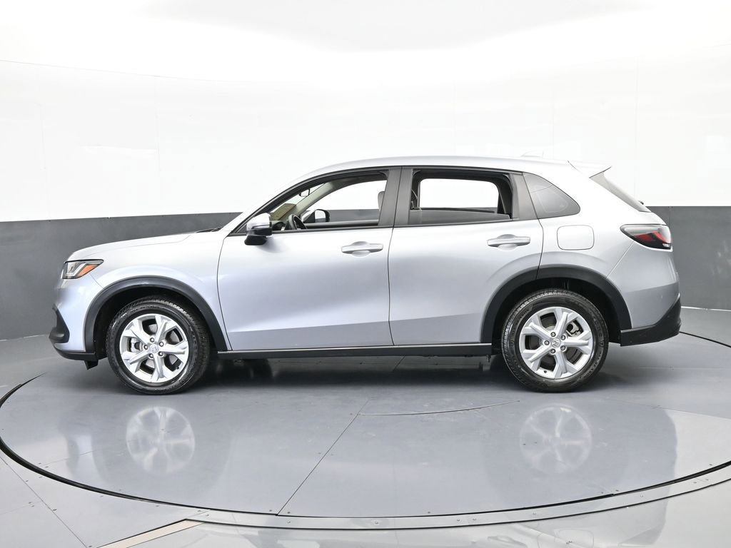Used 2023 Honda HR-V LX image 3