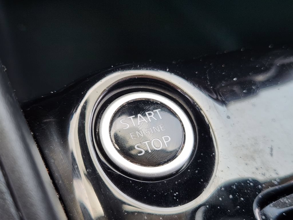 Used 2022 Nissan Kicks S FWD image 18