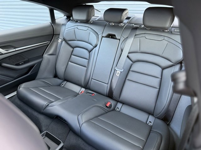 New 2025 Porsche Taycan image 33