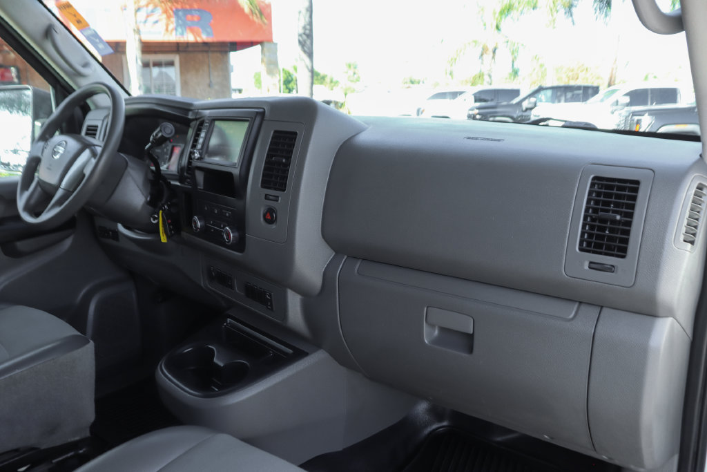 Used 2020 Nissan NV 3500 S RWD image 31