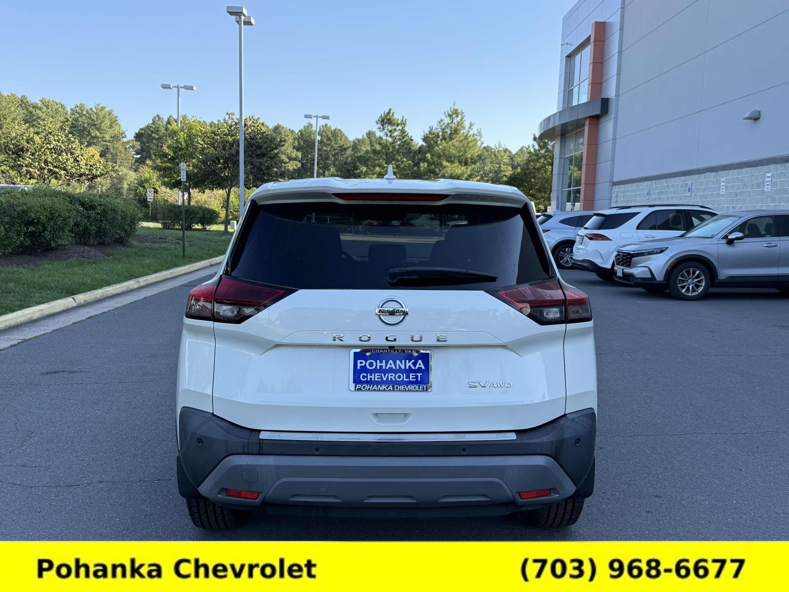Used 2021 Nissan Rogue SV AWD/4WD image 3