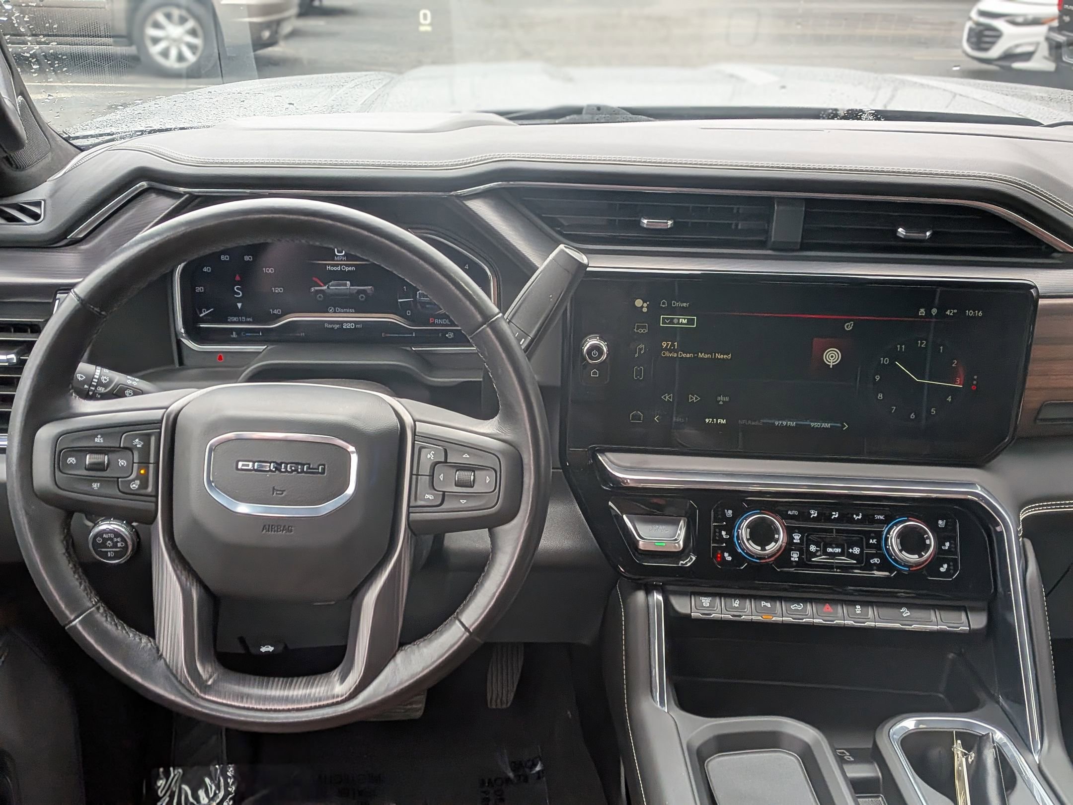 Certified 2024 GMC Sierra 2500 Denali Ultimate image 18