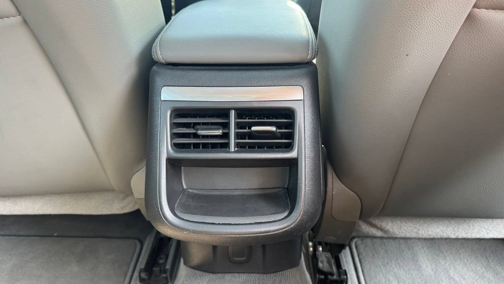 Used 2015 Chevrolet Impala LT w/ Convenience Package FWD image 12