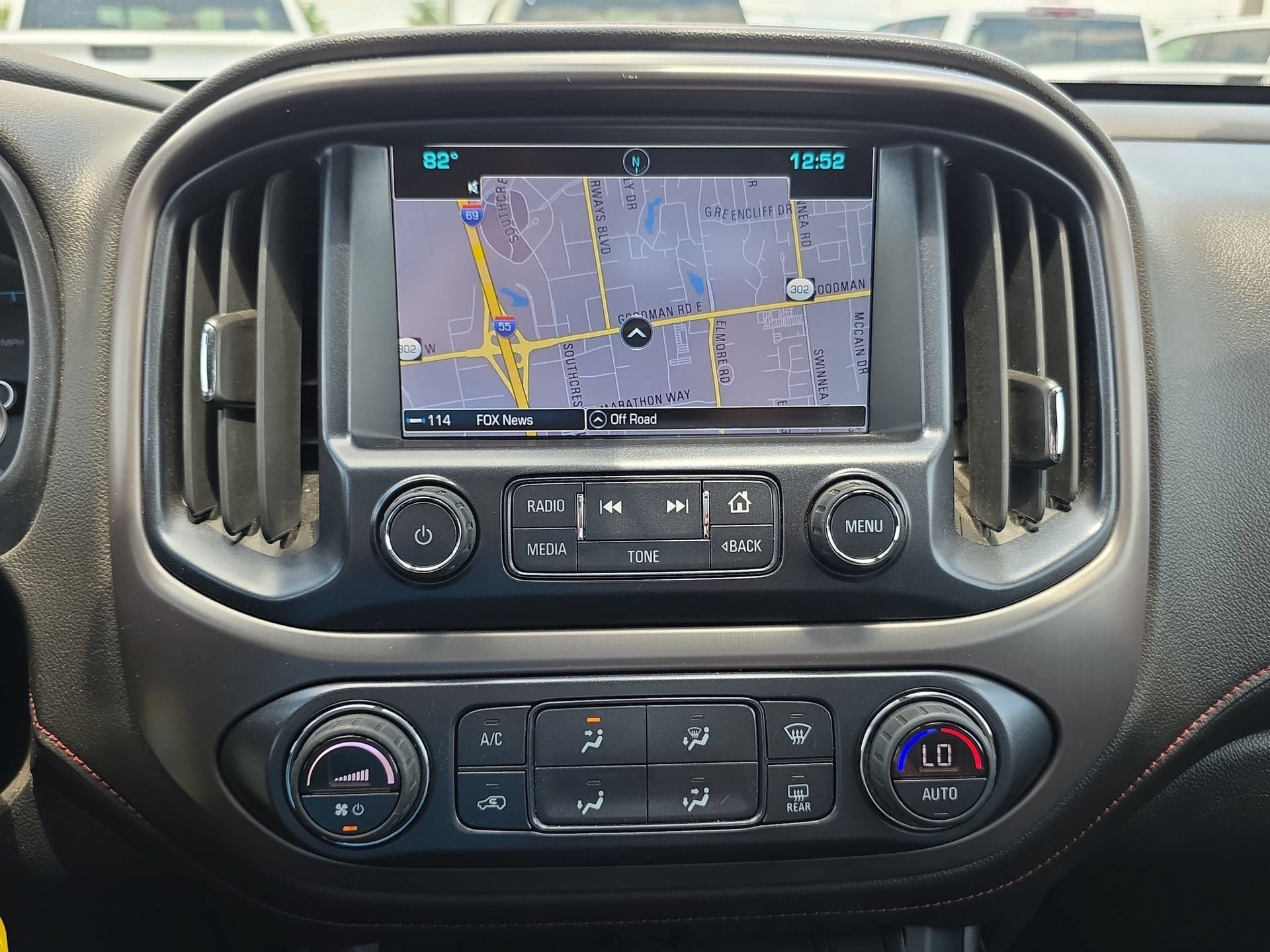 Used 2018 GMC Canyon All Terrain w/ Trailering Package AWD/4WD image 22