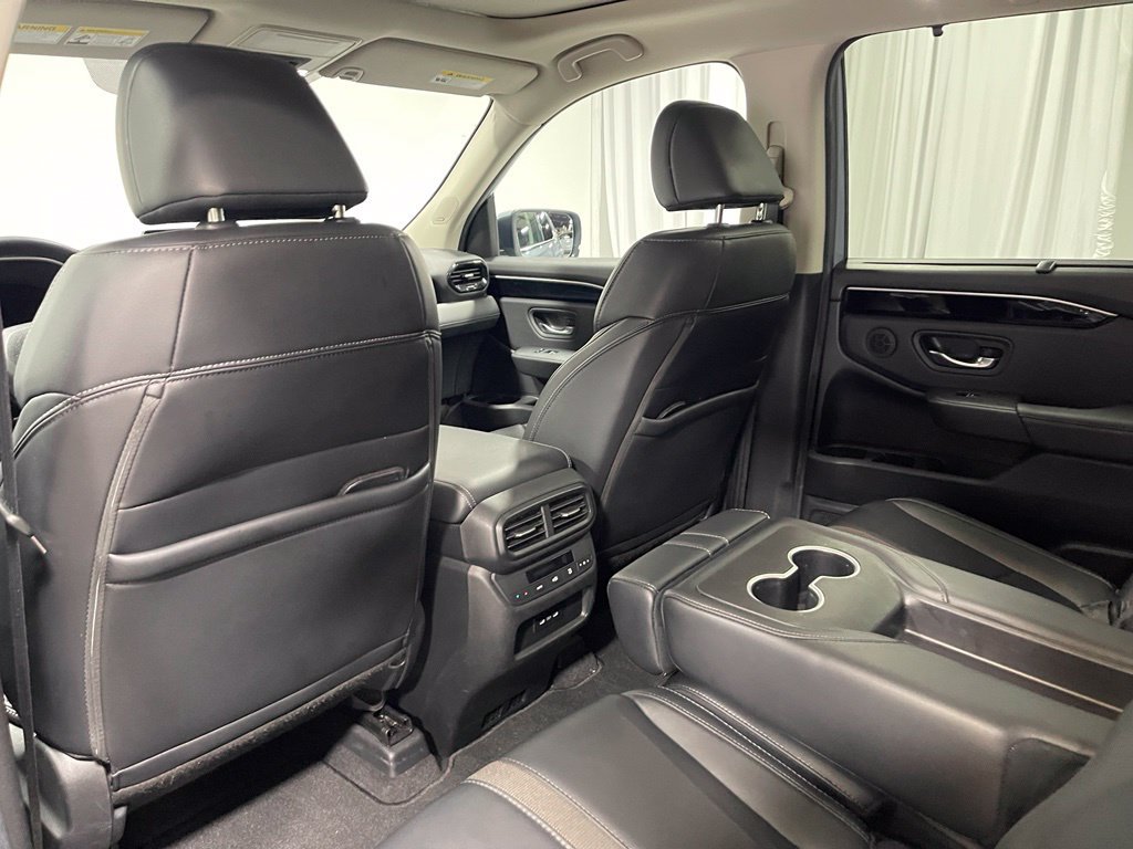 Used 2025 Honda Pilot Touring image 26