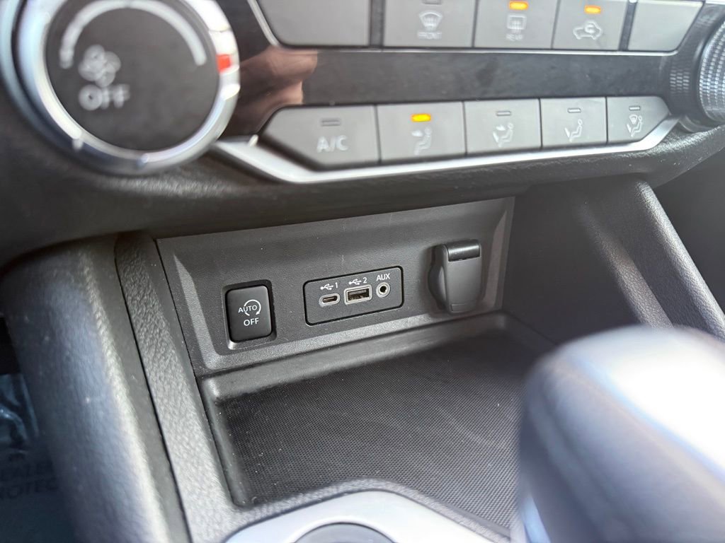 Used 2024 Nissan Sentra SV image 28