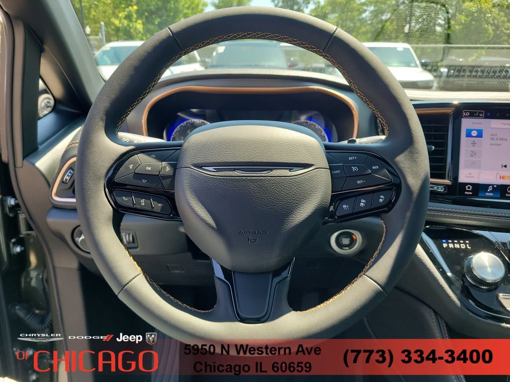 New 2027 Chrysler Pacifica Pinnacle w/ Theater Group AWD/4WD image 25