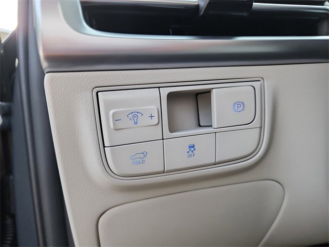 New 2025 Hyundai Tucson Limited FWD image 25