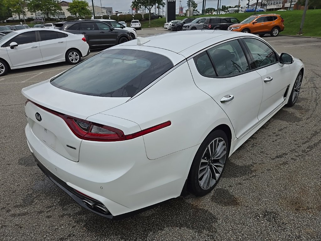 Used 2019 Kia Stinger AWD/4WD image 3