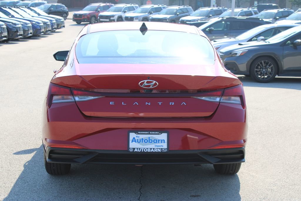 Used 2023 Hyundai Elantra SEL FWD image 6