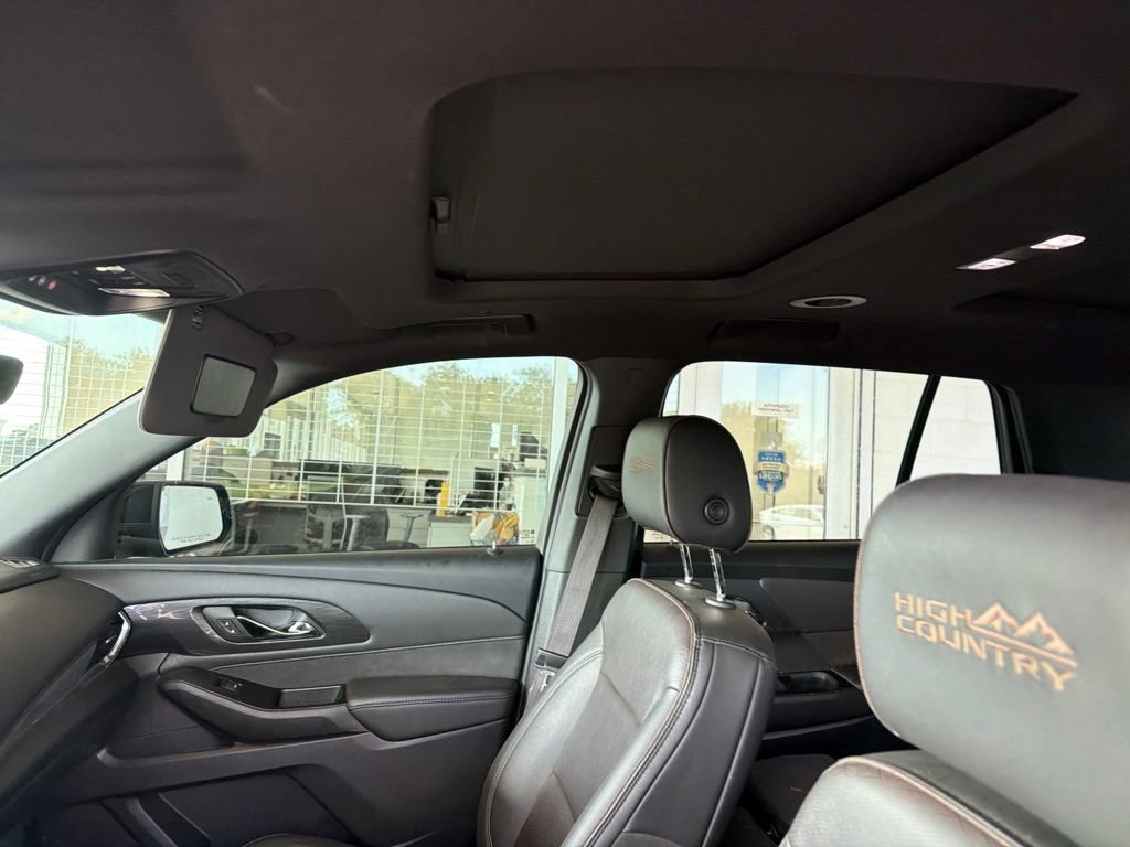 Used 2023 Chevrolet Traverse High Country AWD/4WD image 8
