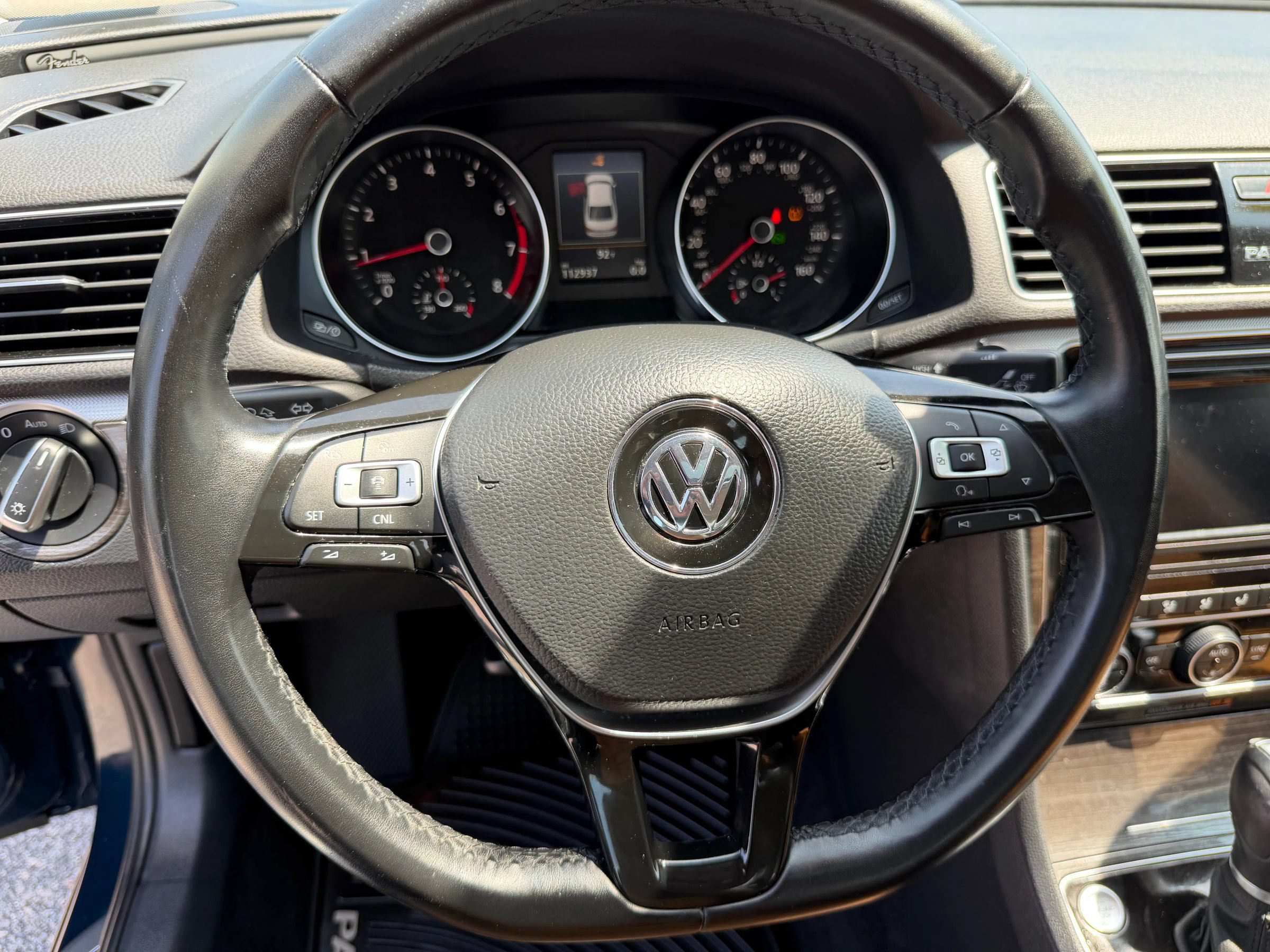Used 2018 Volkswagen Passat 2.0T SEL Premium FWD image 20