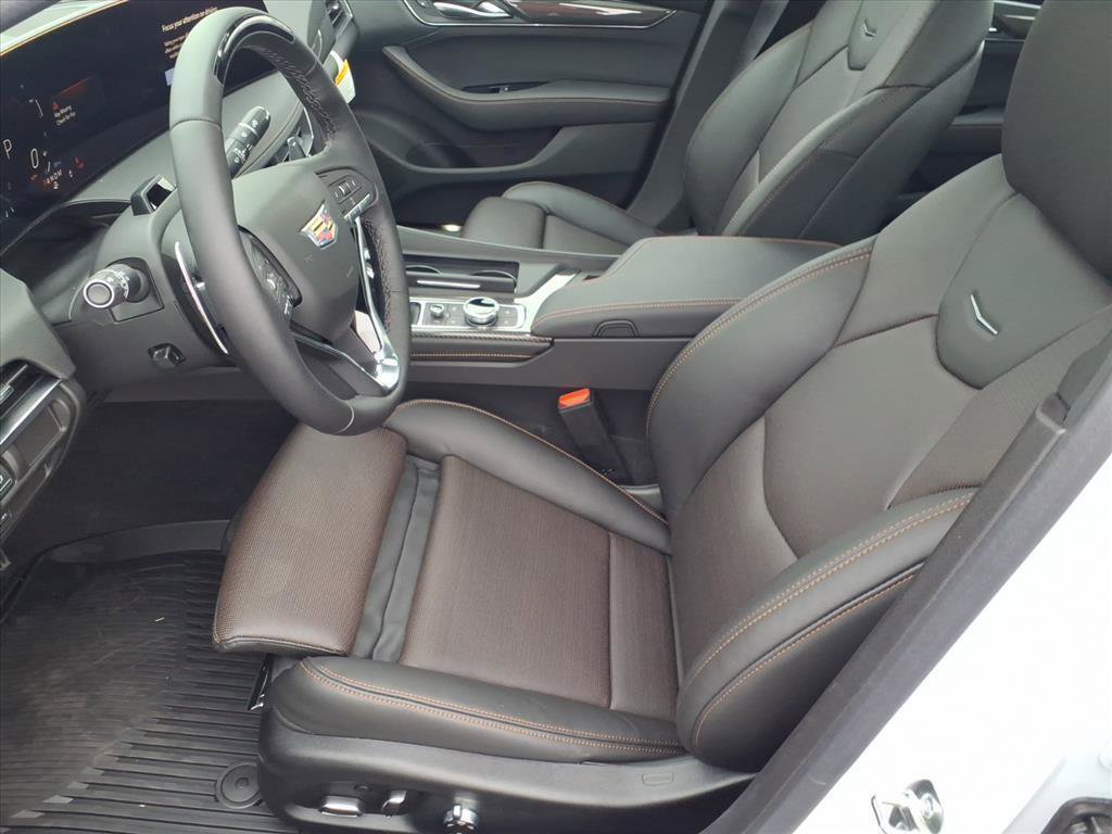New 2026 Cadillac CT5 Sport w/ LPO, ONYX Package image 5