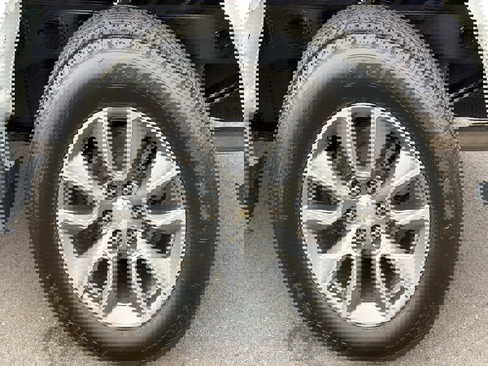 Used 2021 Chevrolet Silverado 1500 LT w/ Z71 Off-Road Package image 12