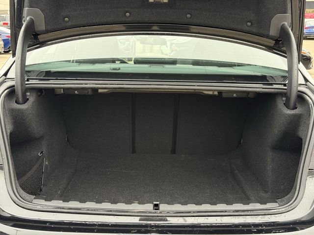 Used 2025 BMW 330i Sedan RWD image 30
