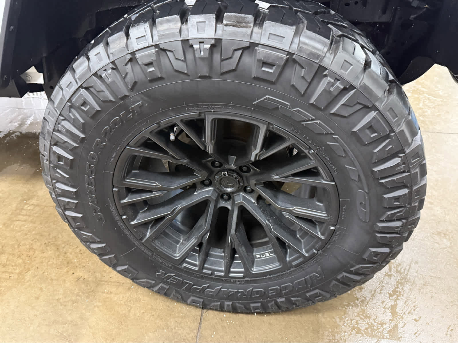 Used 2023 Jeep Gladiator Overland image 32