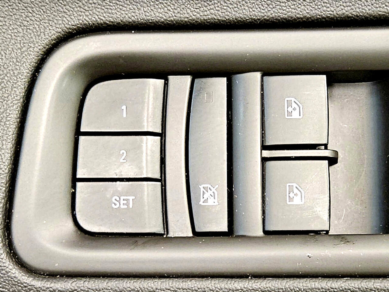 Used 2015 Buick LaCrosse Premium w/ Driver Confidence Package #1 image 32