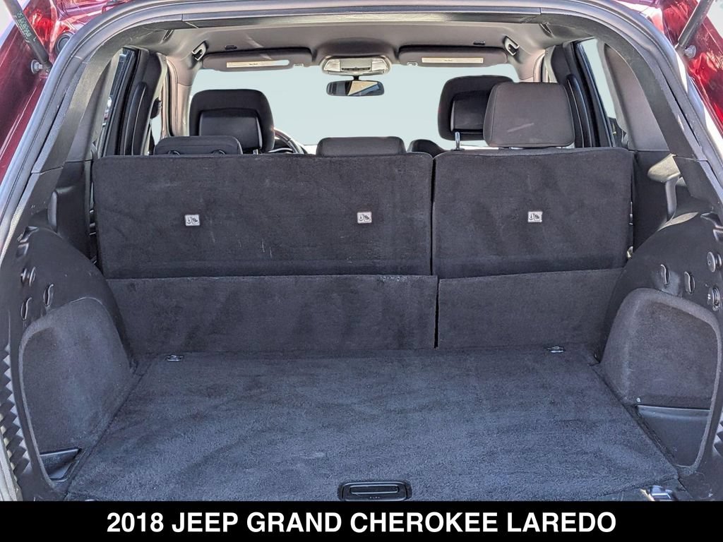 Used 2018 Jeep Grand Cherokee Laredo RWD image 23