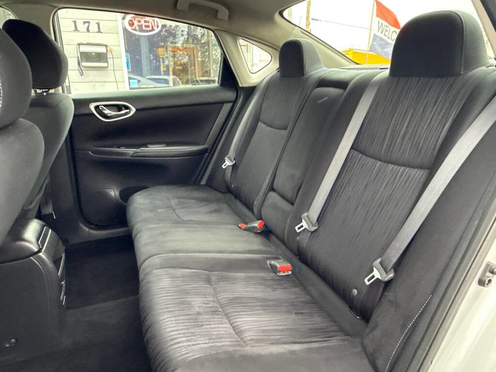 Used 2019 Nissan Sentra SV image 19