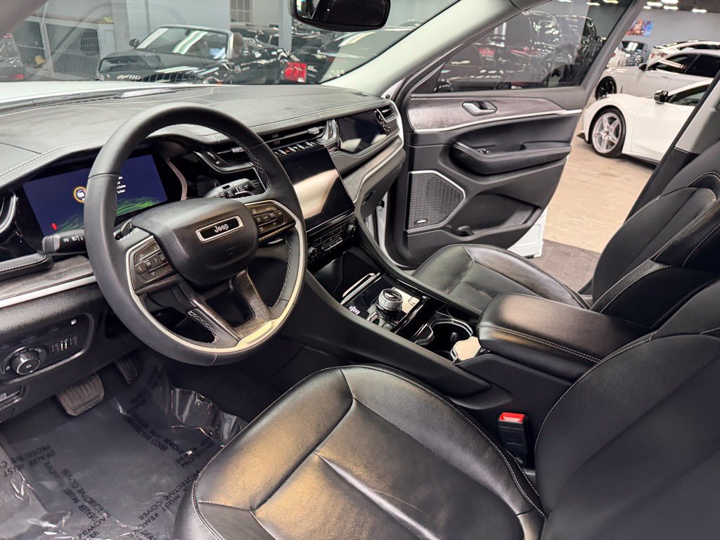 Used 2022 Jeep Grand Cherokee Limited 4xe AWD/4WD image 32