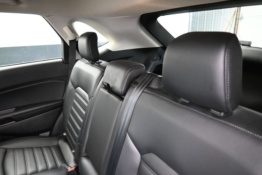 Used 2022 Ford Edge SEL w/ Convenience Package AWD/4WD image 12