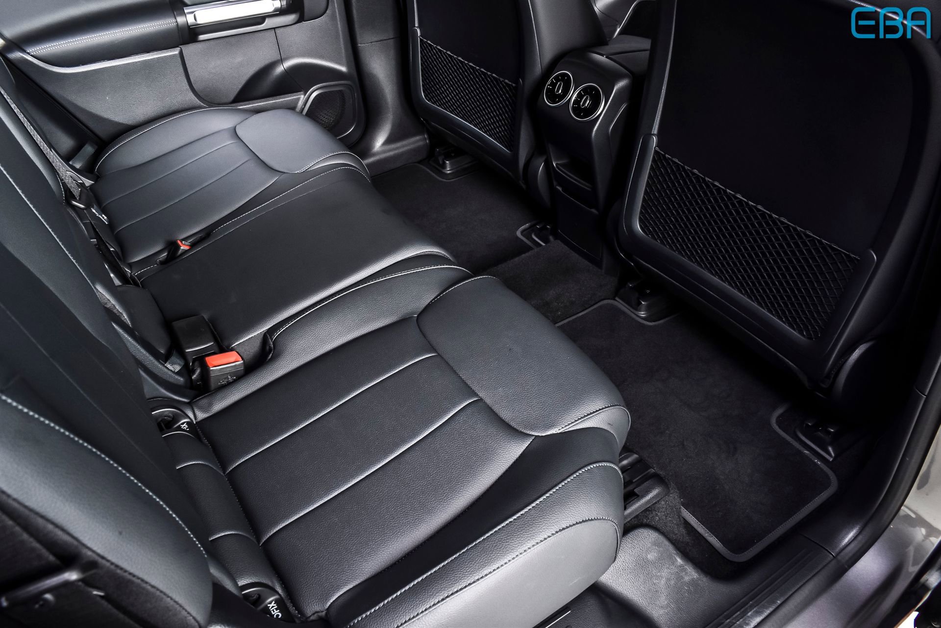 Used 2023 Mercedes-Benz EQB 300 4MATIC image 19