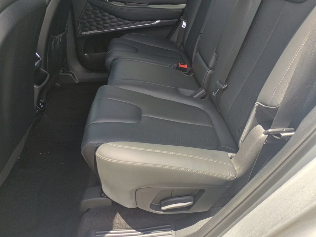 Used 2020 Hyundai Santa Fe Limited FWD image 16