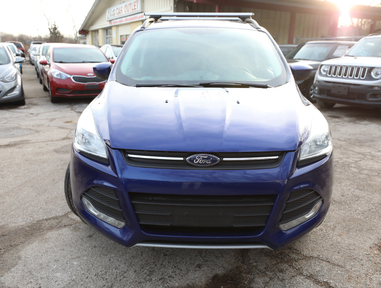 Used 2015 Ford Escape SE w/ Equipment Group 201A image 3