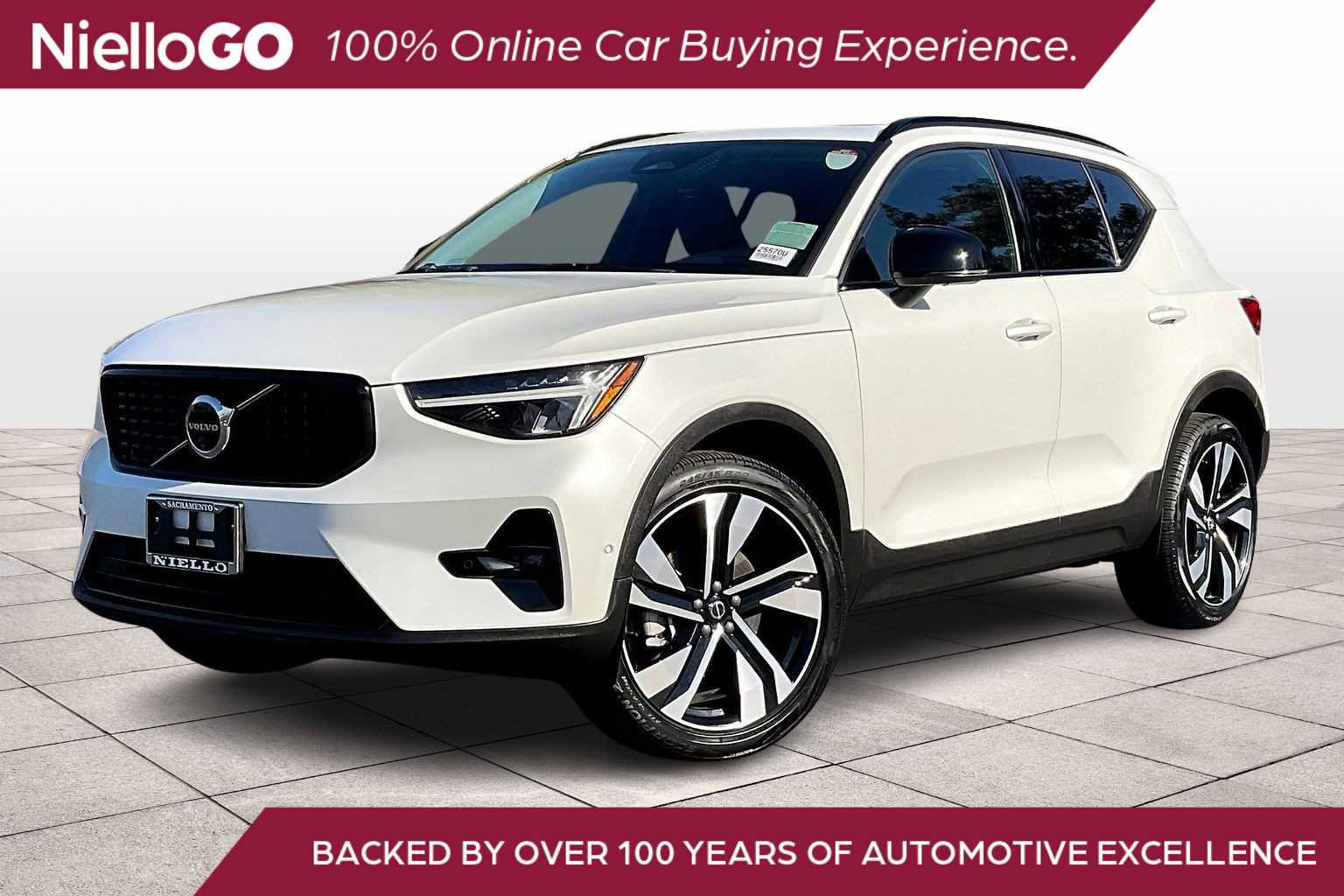 Used 2025 Volvo XC40 B5 Plus