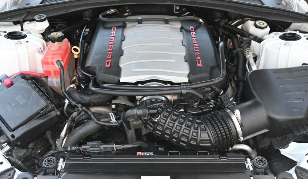 Used 2017 Chevrolet Camaro SS RWD image 20