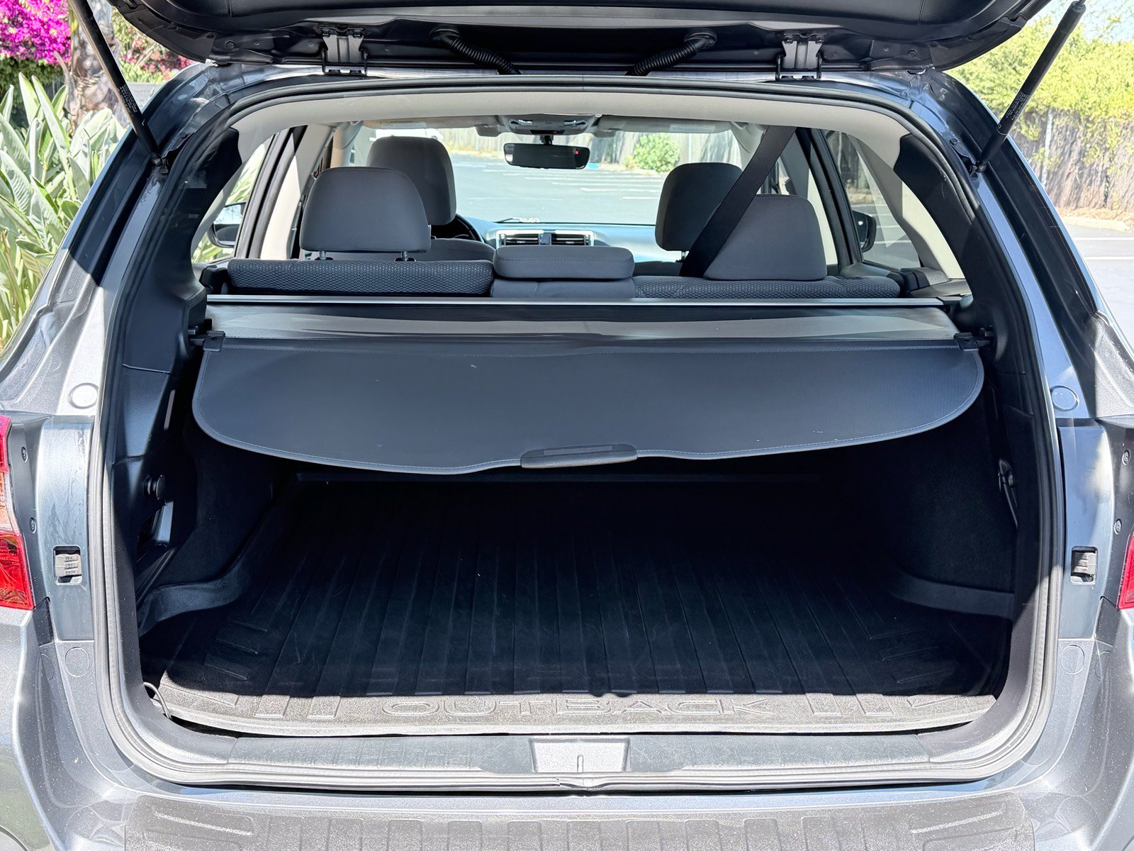 Used 2019 Subaru Outback 2.5i Premium AWD/4WD image 18