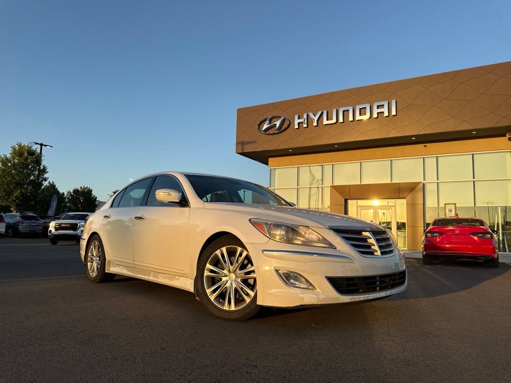 Used 2013 Hyundai Genesis 3.8 w/ Premium Pkg
