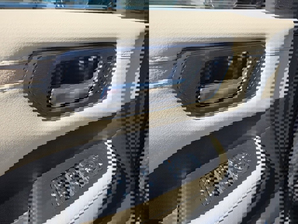 New 2026 Nissan Armada Platinum image 17