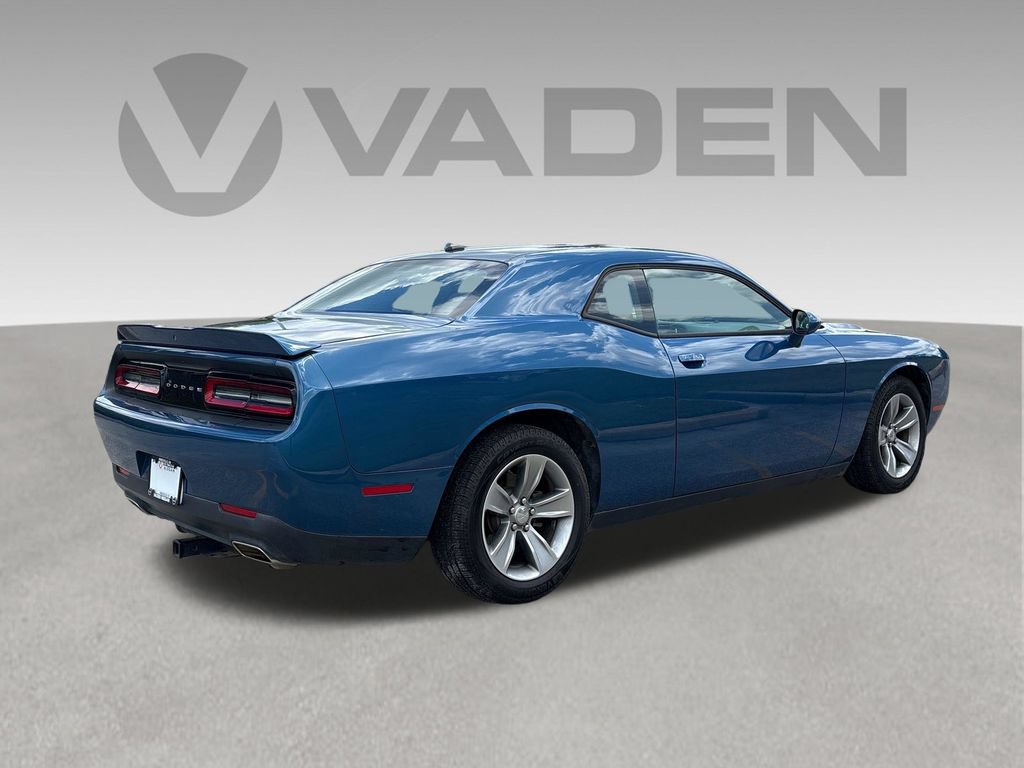 Used 2021 Dodge Challenger SXT RWD image 25